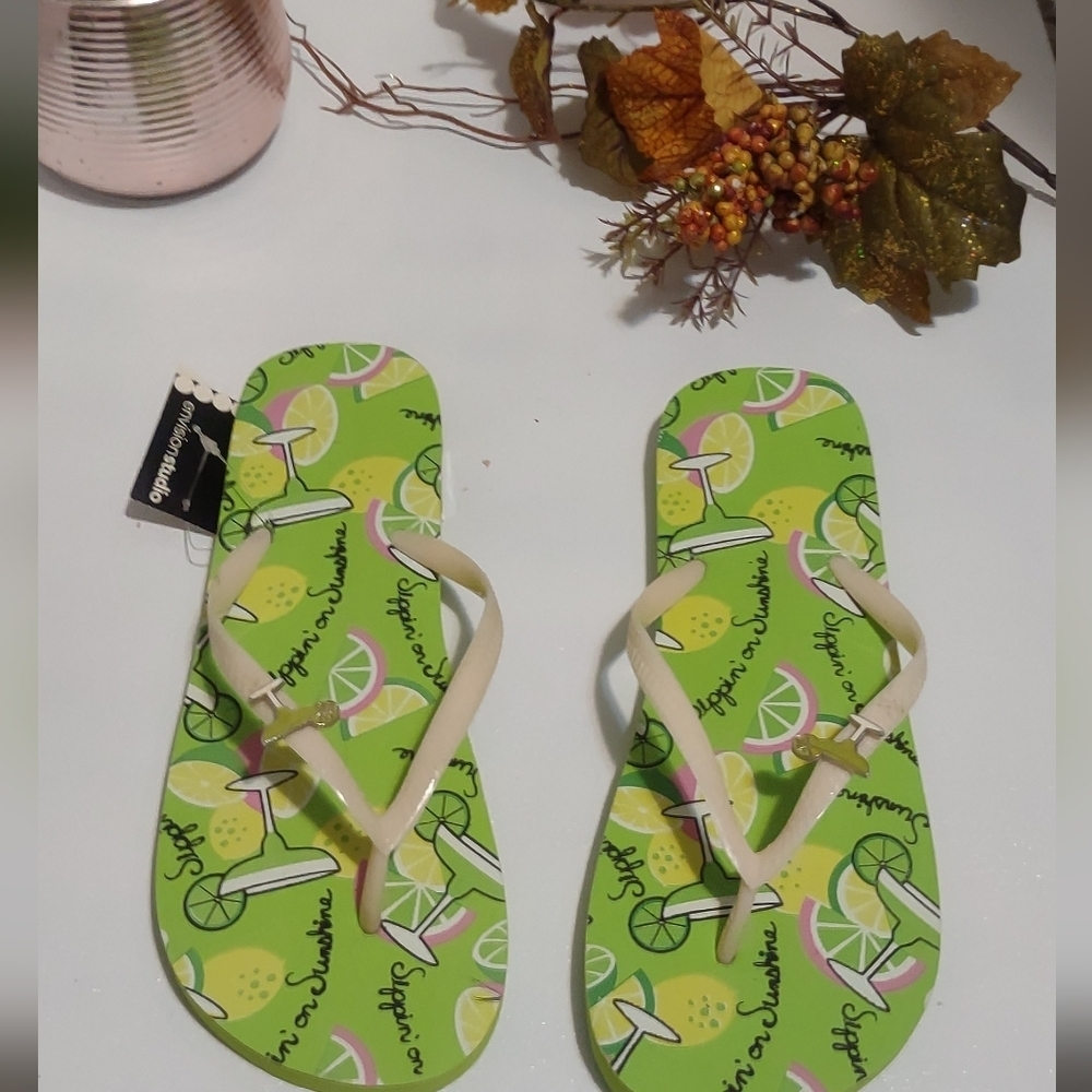 Stylish Cream Flip-Flops for Women - Picture 8 of 8